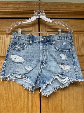 Aéropostale Boyfriend Jean Shorts - Size 6